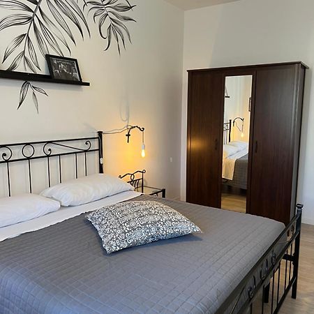 Eufonia Vinyl Friendly Apartment Roma Exterior foto